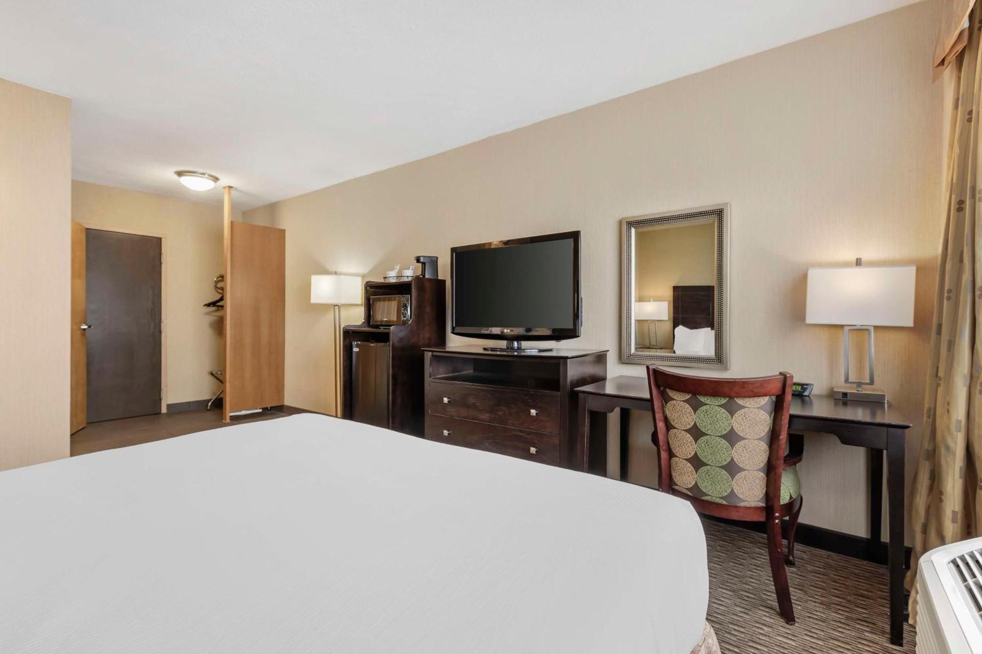 Best Western Watertown/Fort Drum Extérieur photo
